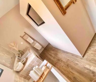 Le Beausset Bed & Breakfast | La grange des amoureux piscine jacuzzi et massages