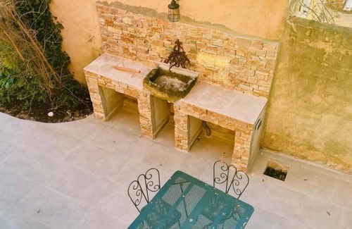 Cuers House | La Grange du Vendangeur, in the heart of organic vineyards.