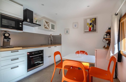 Cuers Apartment | La grange du vigneron et du vendangeur 8 pers.