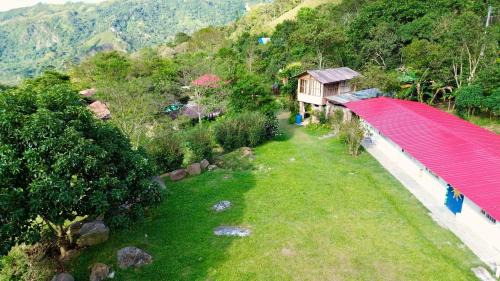 Sasaima House | La Granja De Bam Bam