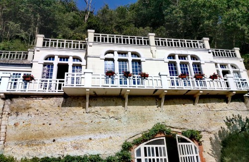 Aubigne-Racan House | La Gravière gîte perché depuis 1928 proche zoo de La Flèche et circuit 24H