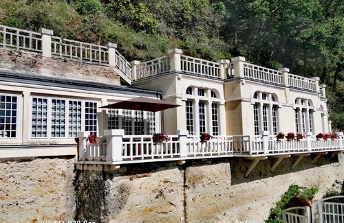 Aubigne-Racan House | La Gravière gîte perché depuis 1928 proche zoo de La Flèche et circuit 24H