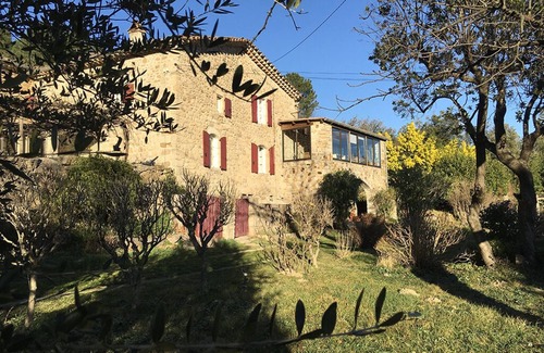 Saint-Jean-du-Gard Apartment | LA GROSSILLE: a traditional Cévennes farmhouse.