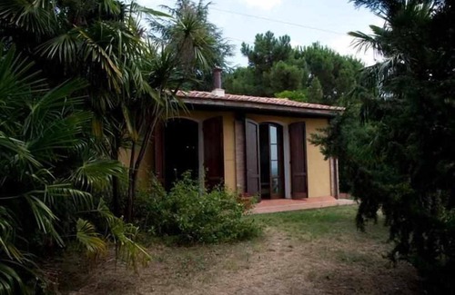 San Giuliano Terme Apartment | La Grotta Farmhouse