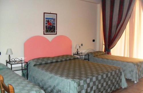 Sant'Alessio Siculo House | La Grotta
