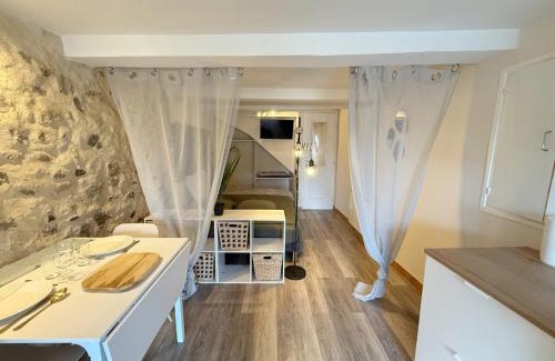 Sisteron Apartment | La Grotte Provençale à Sisteron