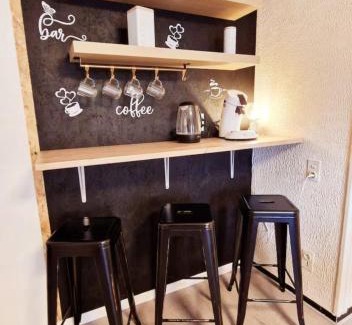 Saint-Genes-Champanelle House | La guinguette bleue