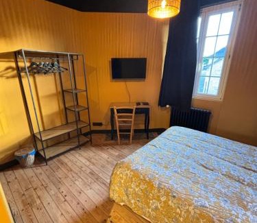 Saint-Jouan-des-Guerets Bed & Breakfast | La Hacienda Negra