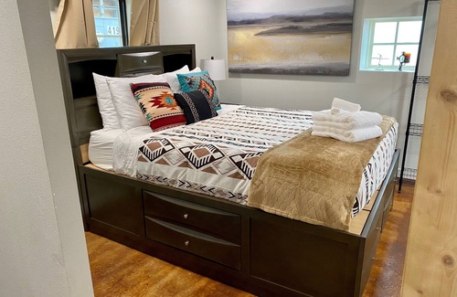 West Old Town House | La Hacienda de Old Town - Charming Adobe Style Multiunit house - Pet Friendly!