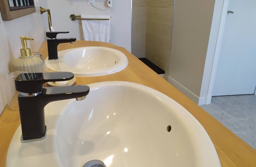 Saulge-l'Hopital Bed & Breakfast | La Halte aux Oiseaux