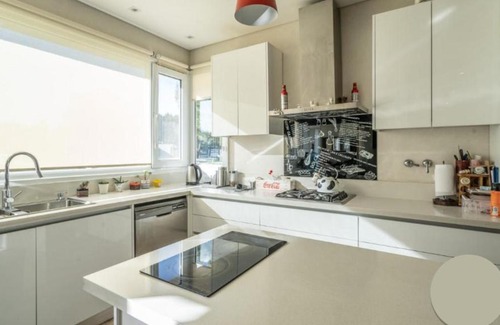Pinamar House | LA HERRADURA CON PISCINA