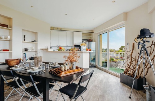 Saint-Briac-sur-Mer Apartment | La Houle by Interhome