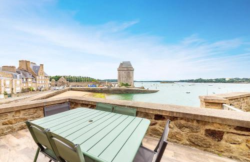 La Cite Apartment | La Huniere - Sea View Apartment - Saint-Servan