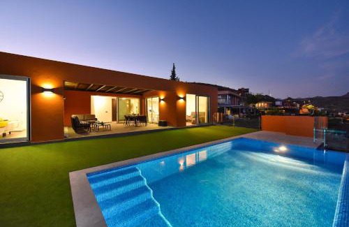 Salobre Villa | La Isla 6 by VillaGranCanaria
