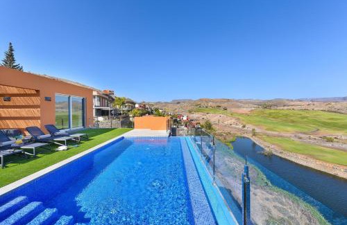 Salobre Villa | La Isla 6 by VillaGranCanaria