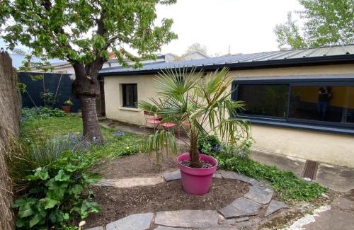 Plessis Cellier - Roche Maurice House | La Janvraie