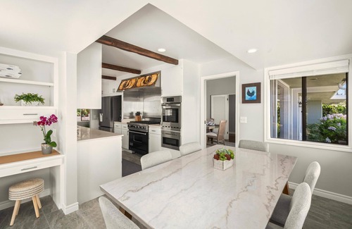 Country Club House | La Jolla Hilltop Haven with Ocean Views and Spa