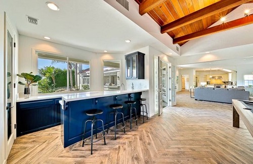 Country Club House | La Jolla Lifestyle Villa with Oasis Pool & Spa