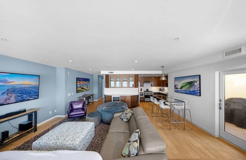 Beach Barber Tract House | La Jolla Ocean Front Escape