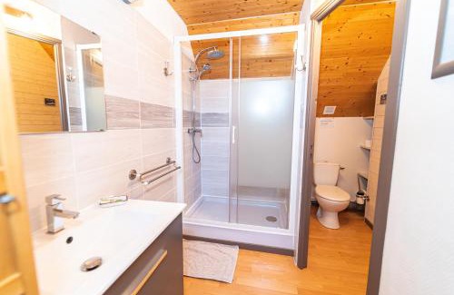 Argences-en-Aubrac Bed & Breakfast | LA LONGÈRE - Chambre Aubrac