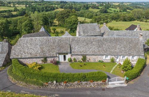Argences-en-Aubrac Bed & Breakfast | LA LONGÈRE - Chambre Aubrac