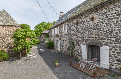 Argences-en-Aubrac Bed & Breakfast | LA LONGÈRE - Chambre Aubrac