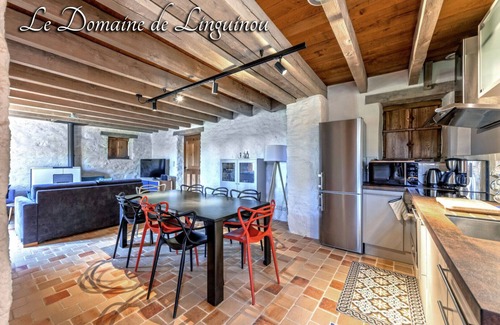 Commana House | La Longère du Domaine de Linguinou