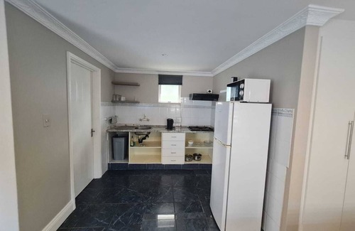 Durban North Villa | La Lucia Beach Villa - Cottage Villa