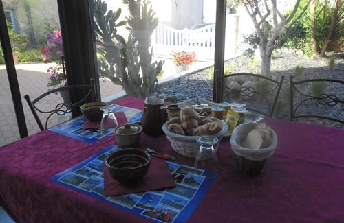 Saint-Just-Luzac Bed & Breakfast | La Luzacaise