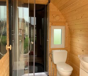 La Tour-Saint-Gelin Bed & Breakfast | La Ménardière