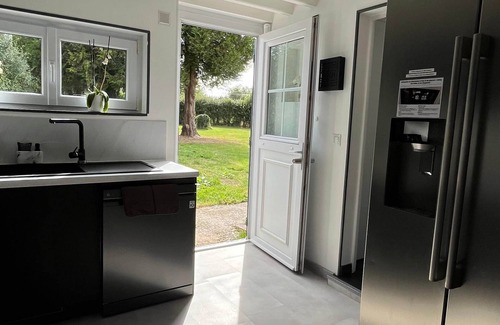 Notre-Dame-du-Hamel House | La Mésangère