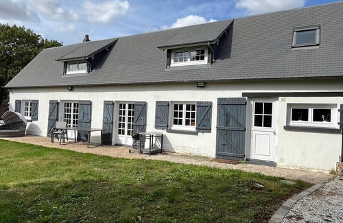 Notre-Dame-du-Hamel House | La Mésangère