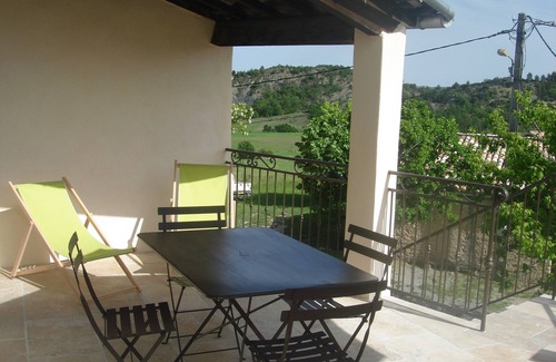 Chateauneuf-Val-Saint-Donat House | “La Maison d’Aureline” – 04200 Châteauneuf-Val-Saint-Donat –classified 3*