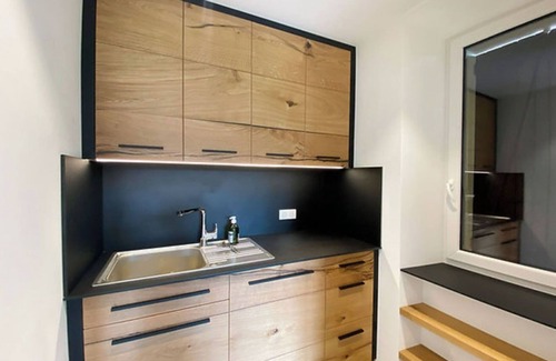 Saint-Christophe-la-Grotte House | La Maison De Dina