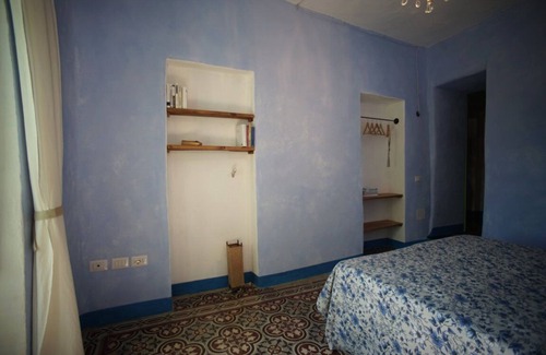 Villaggio delle Mimose House | La Madeleine - The House beyond time