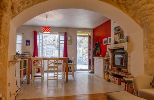 Saint-Paul-Trois-Chateaux House | La maison du Chateau