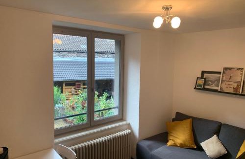 Vic-sur-Cere Apartment | La Maison aux Volets Bleus 2ème Étage