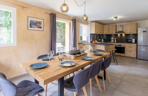 Beaufort House | LA MAISON BLEUE - BEAUFORT