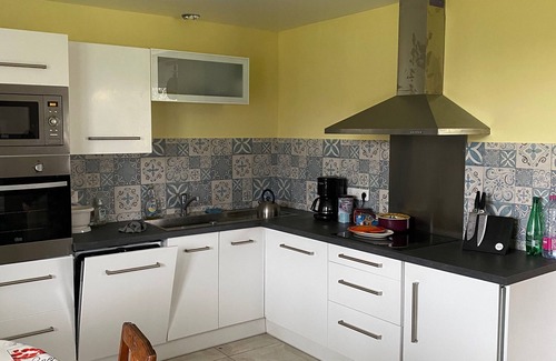 Le Leuy House | LA MAISON BLEUE FAMILIALE: a peaceful place to recharge your batteries, and for children too