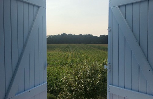 Le Leuy House | LA MAISON BLEUE FAMILIALE: a peaceful place to recharge your batteries, and for children too