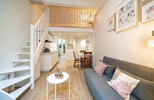 Jules Ferry - Recamier Apartment | La Maison Charpennes-appartement Magnolia 2 pers
