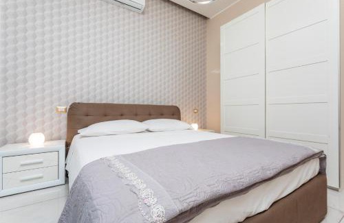 Old Town Apartment | La Maison Chic 1 - Catania