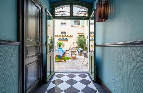 Salon-de-Provence Hotel | La Maison d'été