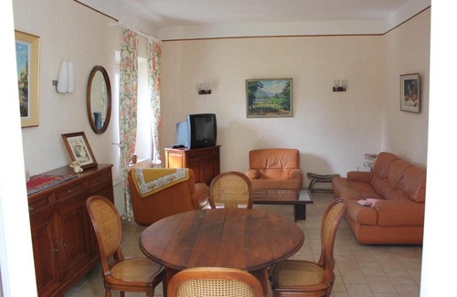 Valreas House | La Maison d'Augusta