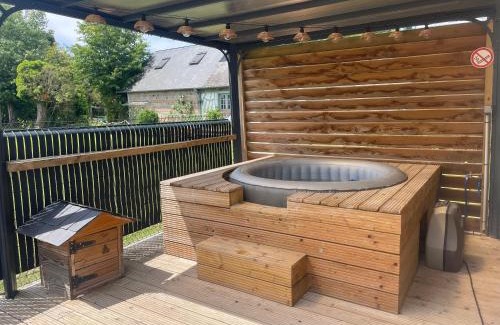 Saint-Ouen-sous-Bailly House | La maison du bonheur "Le petit Four"