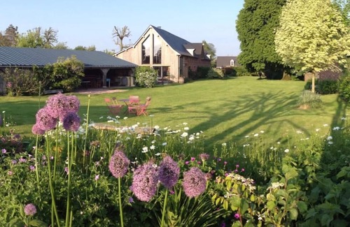 Fresne-le-Plan House | La Maison de Campagne
