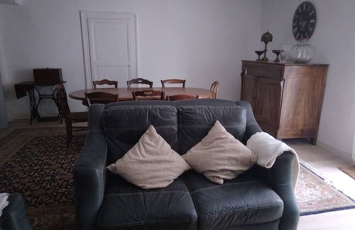 Jumilhac-le-Grand House | La Maison de Famille