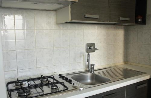 Santo Stefano al Mare Apartment | La Maison de la Mer