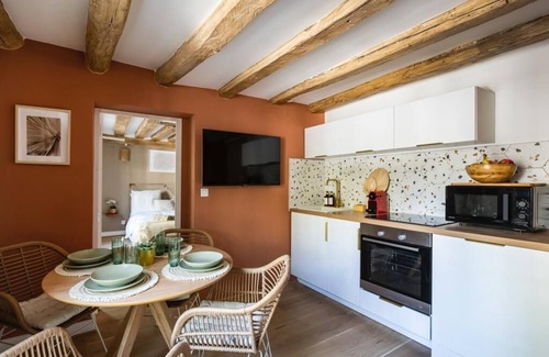 Bercy House | La Maison de la Bastille