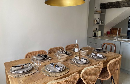 Fox-Amphoux House | La Maison de la Bergère